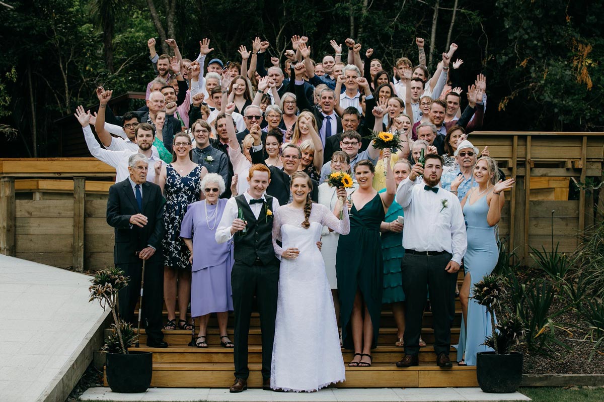 group photo og all wedding guests bridgewater country estate venue in Kaukapakapa, Auckland photo by sarah weber photography